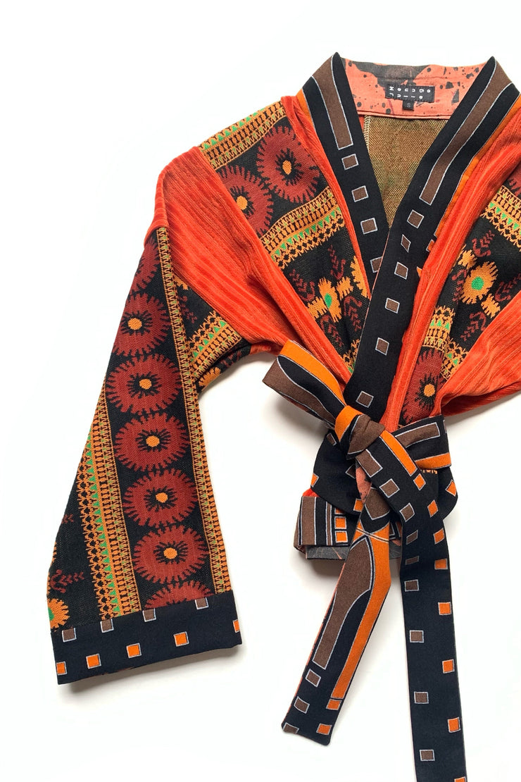 moitié du cache-coeur orange patchwork de jerseys velours et tricot à motifs jacquardt Dahlia, détails des tissus