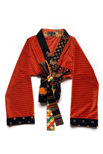 cache-coeur orange en velours côtelé noué à la ceinture en tissus vintage collectés