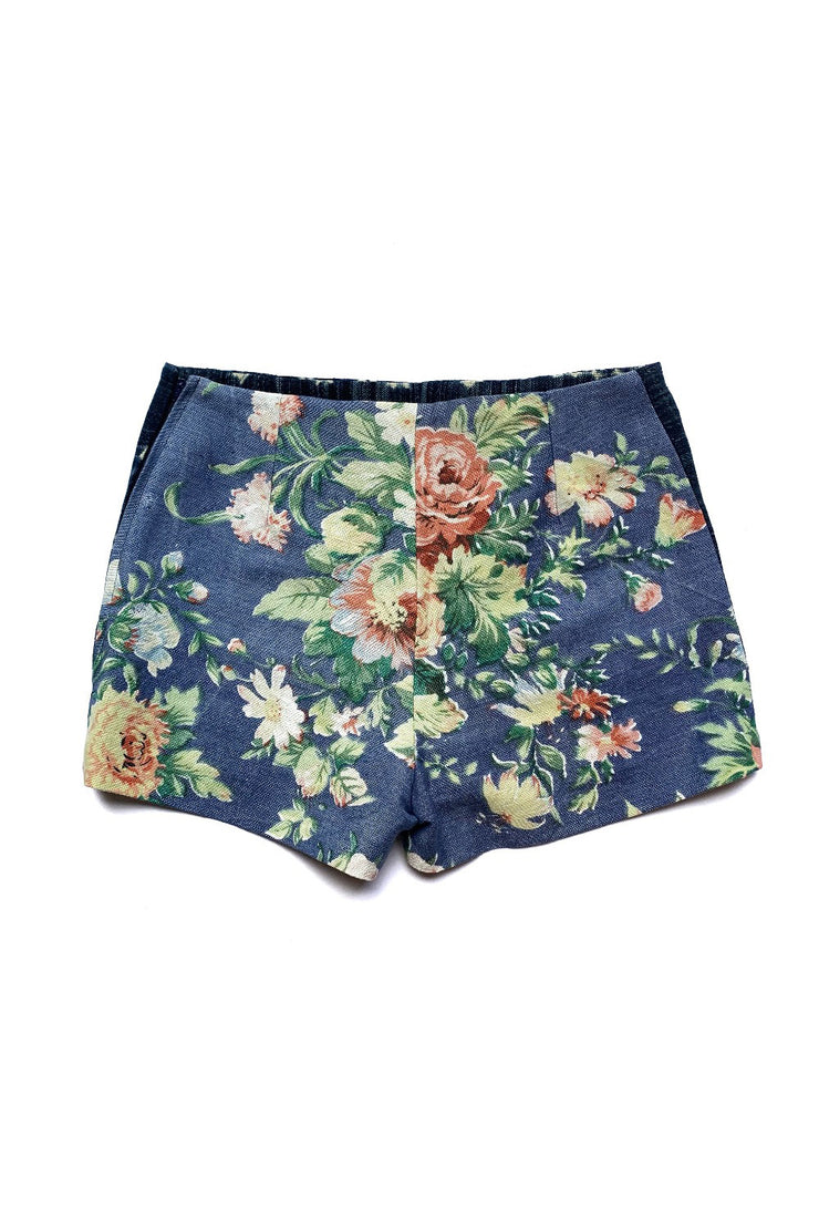 “Indigo and Flowers” ​​mini shorts